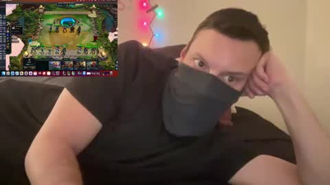 Snapshot of i_o_ro chatting on December 28, 5:44 am i o ro online show from December 28, 5:44 am