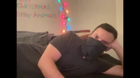 Snapshot of i_o_ro chatting on December 30, 8:21 am i o ro online show from December 30, 8:21 am