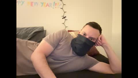 Snapshot of i_o_ro chatting on January 5, 9:59 am i o ro online show from January 5, 9:59 am