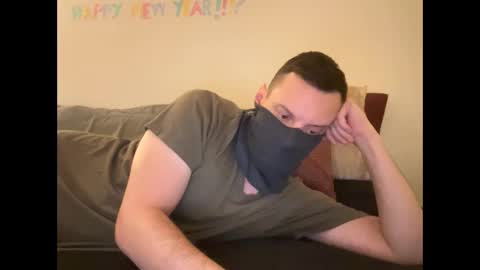 Snapshot of i_o_ro chatting on January 8, 1:42 am i o ro online show from January 8, 1:42 am