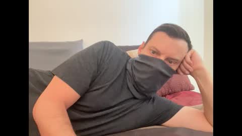 Snapshot of i_o_ro chatting on September 24, 7:28 pm i o ro online show from September 24, 7:28 pm