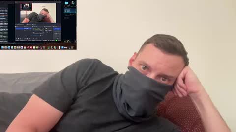 Snapshot of i_o_ro chatting on September 28, 8:09 am i o ro online show from September 28, 8:09 am