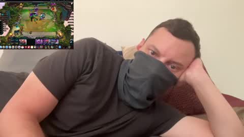 Snapshot of i_o_ro chatting on October 1, 7:58 am i o ro online show from October 1, 7:58 am