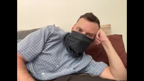 Snapshot of i_o_ro chatting on October 22, 2:56 am i o ro online show from October 22, 2:56 am