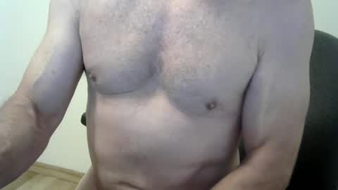 Snapshot of i_was_a_shy_dad chatting on July 18, 12:31 pm i_was_a_shy_dad online show from July 18, 12:31 pm