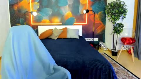 Samanta online show from May 17, 1:36 am