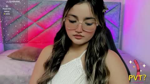 iam_lina online show from March 5, 7:21 pm