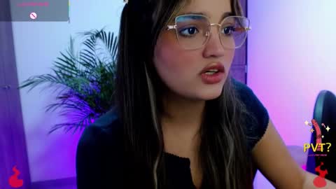 iam_lina online show from March 7, 2:58 pm