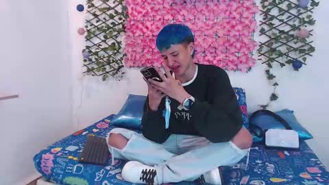 Snapshot of iam_lukas__ chatting on September 11, 4:01 am iam_lukas__ online show from September 11, 4:01 am