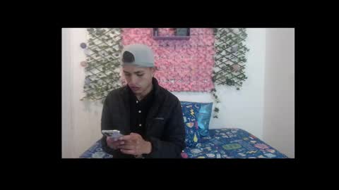 Snapshot of iam_lukas__ chatting on September 18, 11:34 am iam_lukas__ online show from September 18, 11:34 am