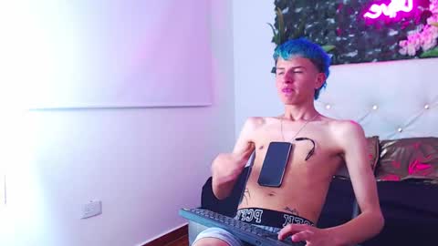 Snapshot of iam_lukas__ chatting on October 10, 4:55 am iam_lukas__ online show from October 10, 4:55 am