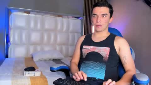 iam_mathias online show from October 18, 7:36 pm