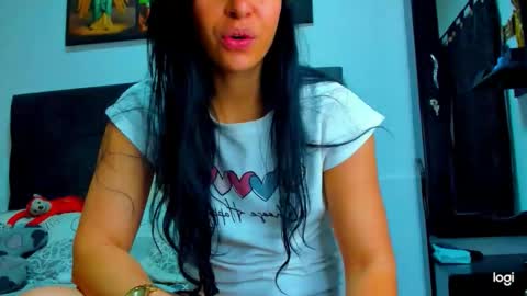 Snapshot of iam_your_fantasy chatting on November 1, 10:12 pm iam_your_fantasy online show from November 1, 10:12 pm