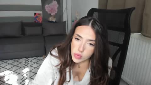 Baby Gal online show from September 30, 8:30 am