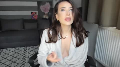 Baby Gal online show from October 14, 6:36 am