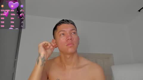 Juliiiiian online show from February 13, 10:44 am