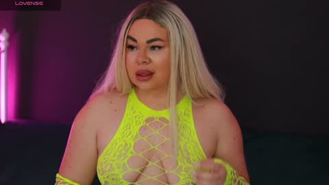 Lila online show from December 11, 5:48 pm