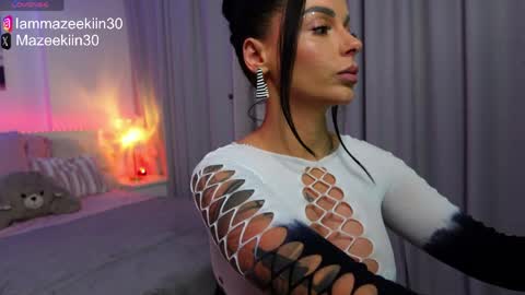 Maze online show from April 23, 6:43 pm