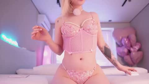 Nina  online show from February 8, 2:42 pm