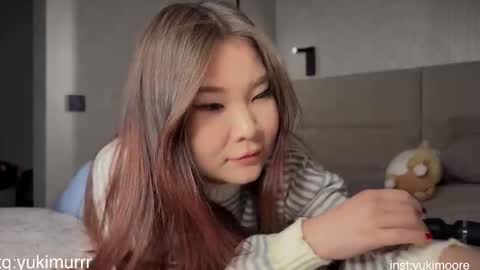 iamyuki_ online show from February 18, 10:17 pm