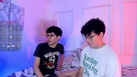 Snapshot of ian_and_austin chatting on January 9, 2:09 pm Ian and Austin online show from January 9, 2:09 pm