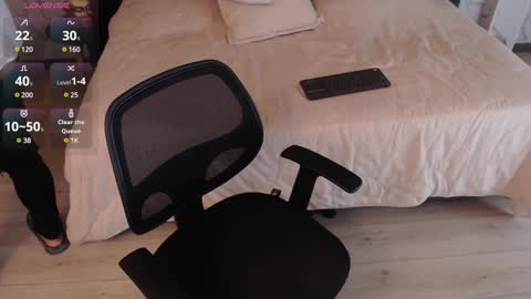 Ian Davis online show from January 11, 2:52 am