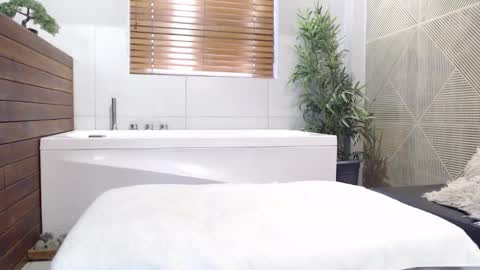 Ian Davis online show from January 29, 3:04 pm