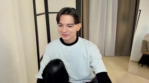 ian online show from February 7, 3:27 pm