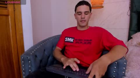 Snapshot of ian_jhonson_ chatting on January 25, 3:30 am Ian online show from January 25, 3:30 am