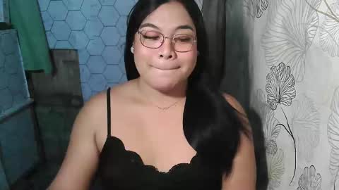 Snapshot of iana_whorexxx chatting on October 2, 10:11 am iana online show from October 2, 10:11 am