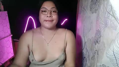 iana online show from April 14, 12:27 am