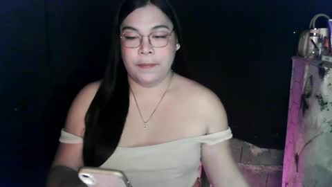 Snapshot of iana_whorexxx chatting on June 17, 10:39 am iana online show from June 17, 10:39 am