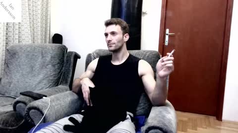 Snapshot of ianandersson27 chatting on January 15, 3:33 am Ian Andersson online show from January 15, 3:33 am