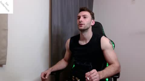 Snapshot of ianandersson27 chatting on February 25, 4:14 am Ian Andersson online show from February 25, 4:14 am