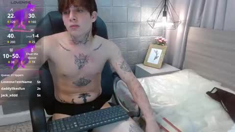 ian online show from October 4, 1:36 am