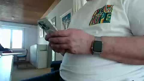 iandy12 online show from March 9, 10:52 am