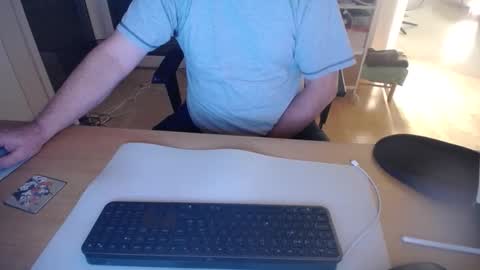 iandy12 online show from October 5, 10:18 pm