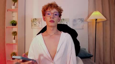 ian  online show from February 12, 3:56 am