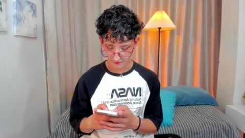 ian  online show from February 25, 3:27 am