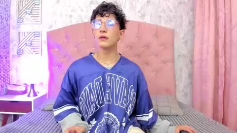 ian  online show from February 26, 4:33 am