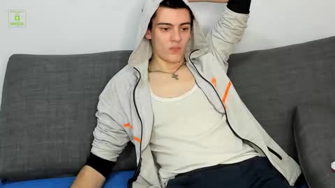 Snapshot of iann_martinez chatting on January 13, 6:29 am Ian Martinez online show from January 13, 6:29 am