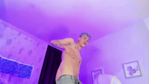 Andrew online show from February 25, 9:35 pm