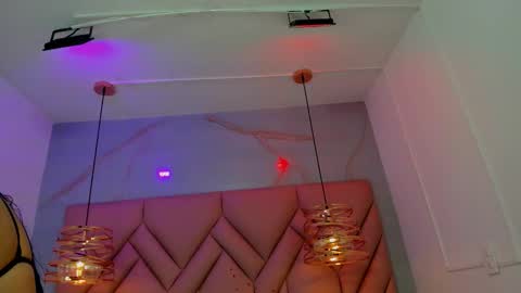 Snapshot of ibbie_ chatting on February 16, 12:01 pm ibbie_ online show from February 16, 12:01 pm