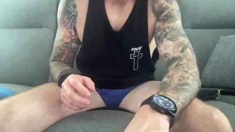 Snapshot of ic987 chatting on February 9, 5:29 am ic987 online show from February 9, 5:29 am