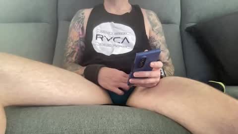 Snapshot of ic987 chatting on October 22, 4:13 am ic987 online show from October 22, 4:13 am