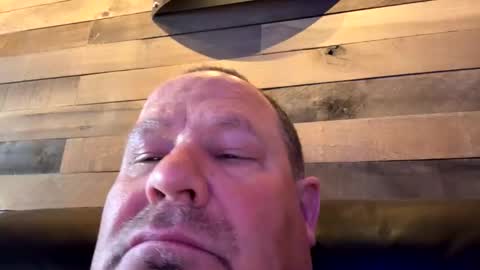 icanmakeyousquirt69 online show from May 4, 7:43 pm