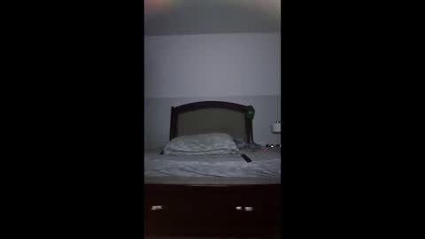 Snapshot of icarra413 chatting on June 7, 5:00 am icarra413 online show from June 7, 5:00 am