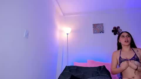 ice online show from September 12, 1:22 pm