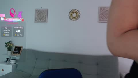 ice_y_abigail online show from November 9, 11:03 pm