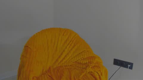 Snapshot of icebaby16 chatting on November 30, 9:57 am Ice online show from November 30, 9:57 am